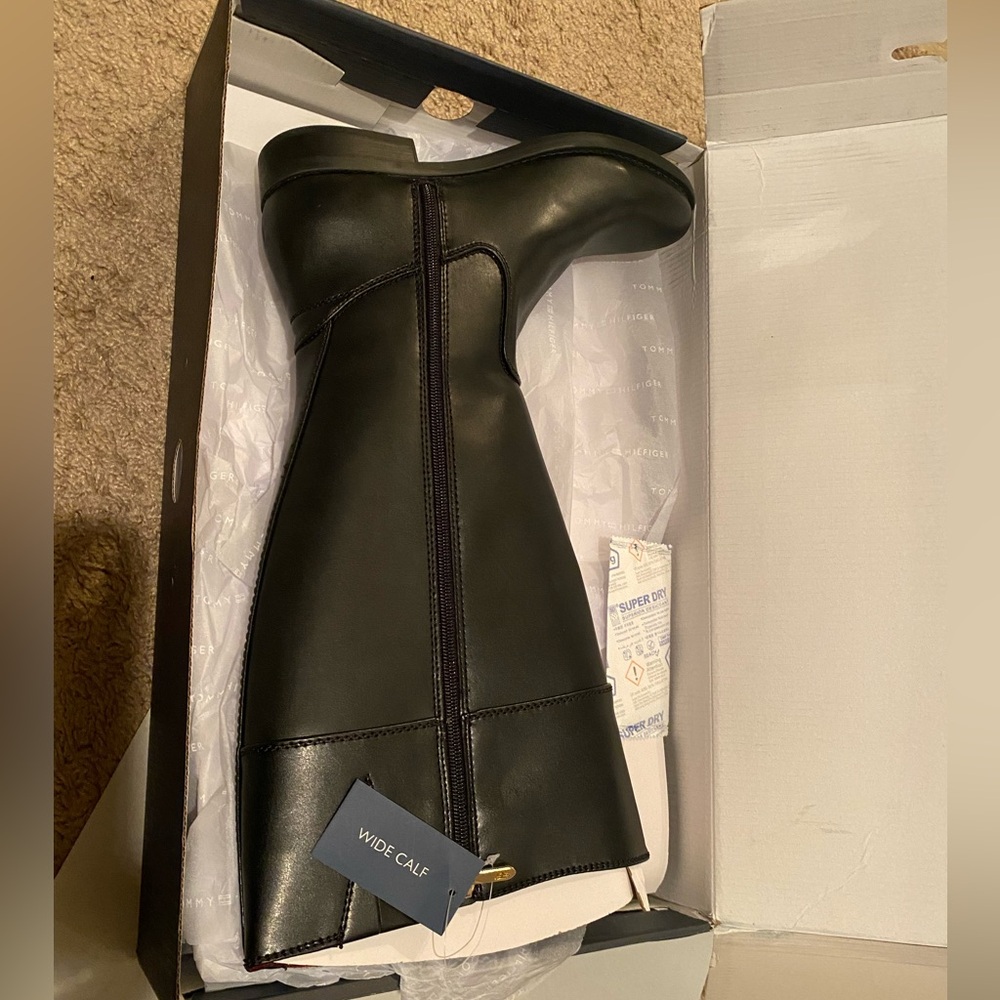 NET Tommy Hilfiger Black Tall Boots - Picture 6 of 9